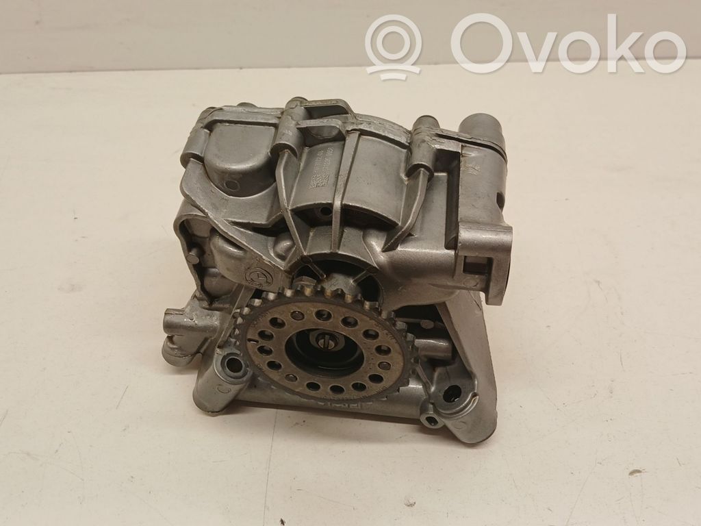 BMW 5 G30 G31 G38 Eļļas sūknis 