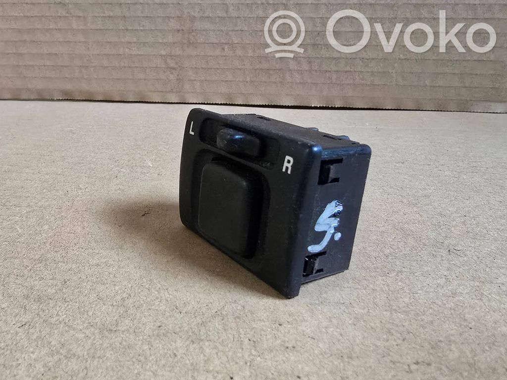 Suzuki Ignis Wing mirror switch 