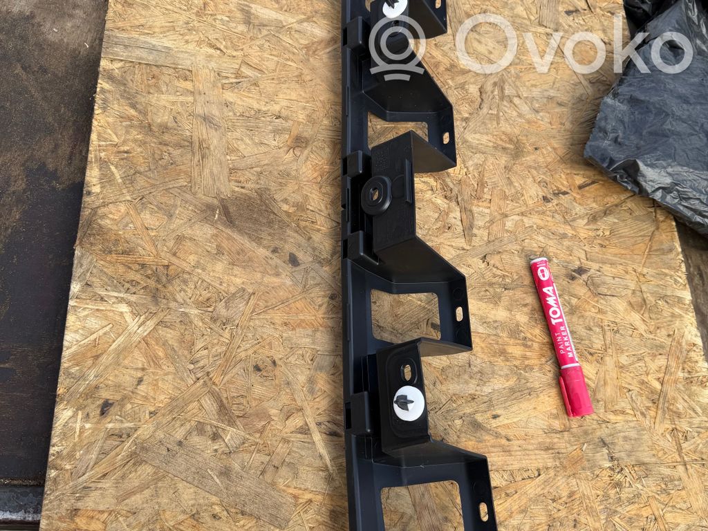 Ford Fiesta Suport montare bară spate 