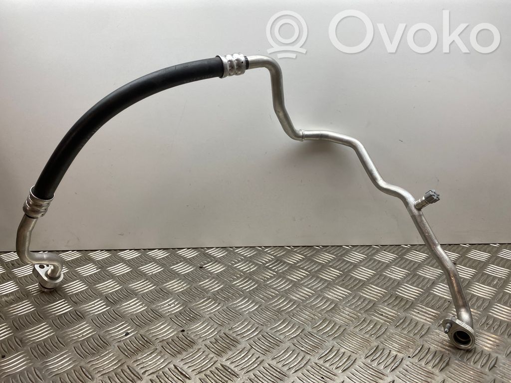 Volkswagen Golf VIII Oro kondicionieriaus vamzdelis (-ai)/ žarna (-os) 
