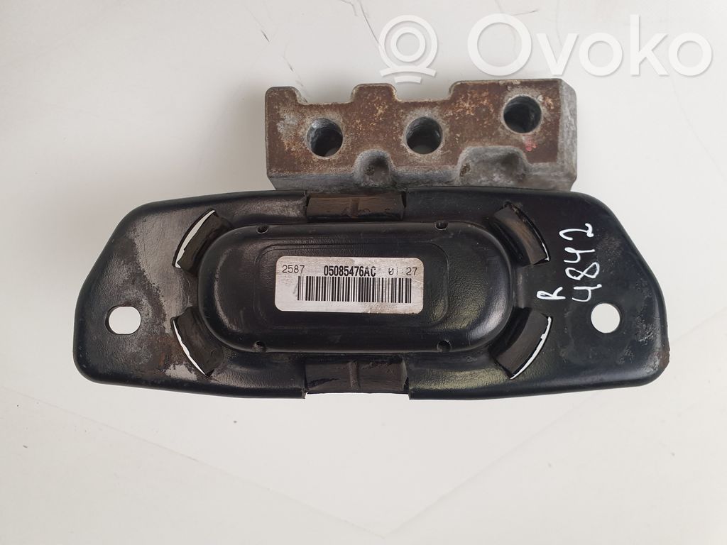 Dodge Avenger Engine mount bracket 