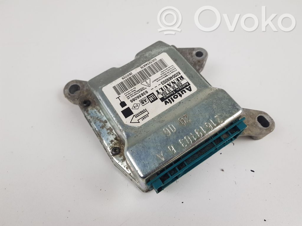 Renault Trafic II (X83) Airbag control unit/module 