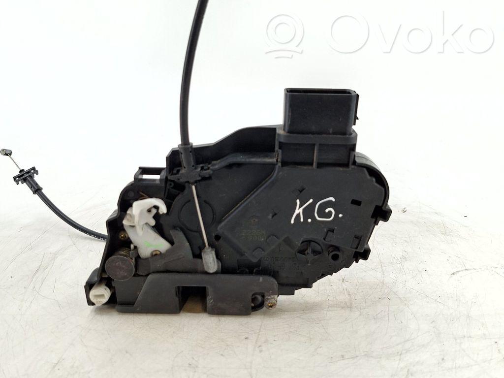 Volvo S40 Aizmugurē slēdzene 