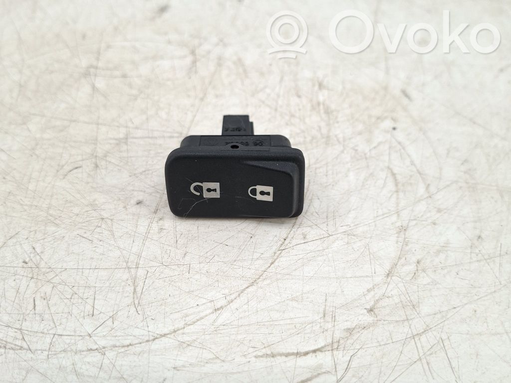 Central locking switch button   0665832