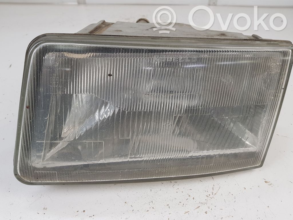 Iveco Daily 30.8 - 9 Priekinis žibintas 
