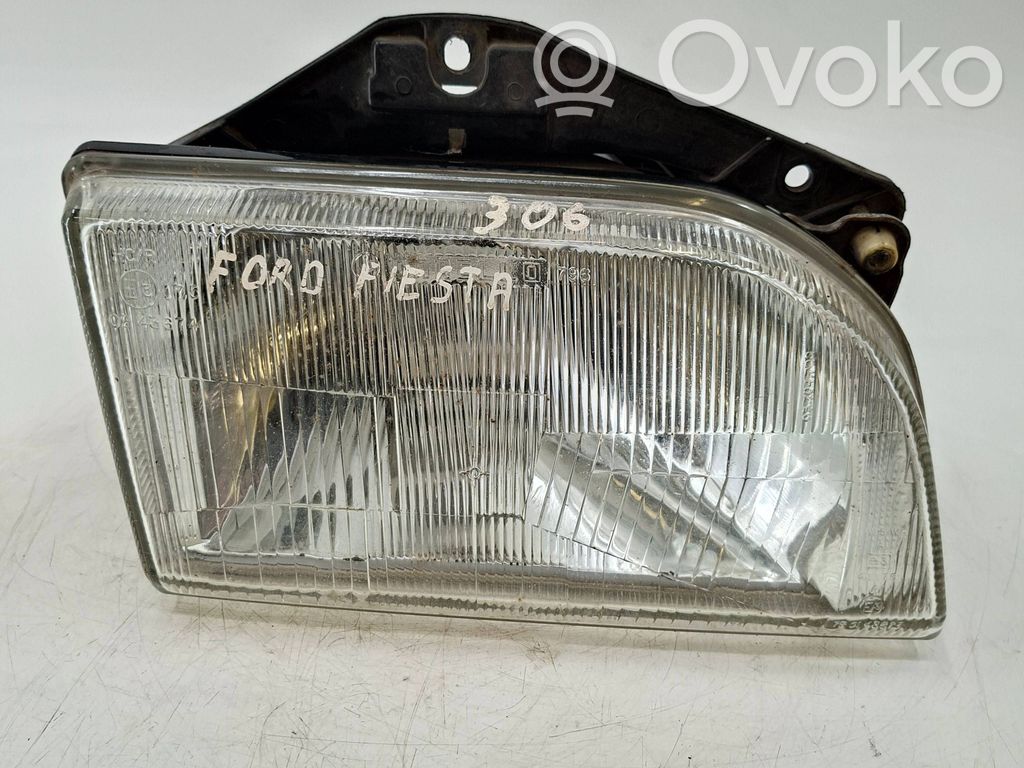 Ford Fiesta Priekinis žibintas 