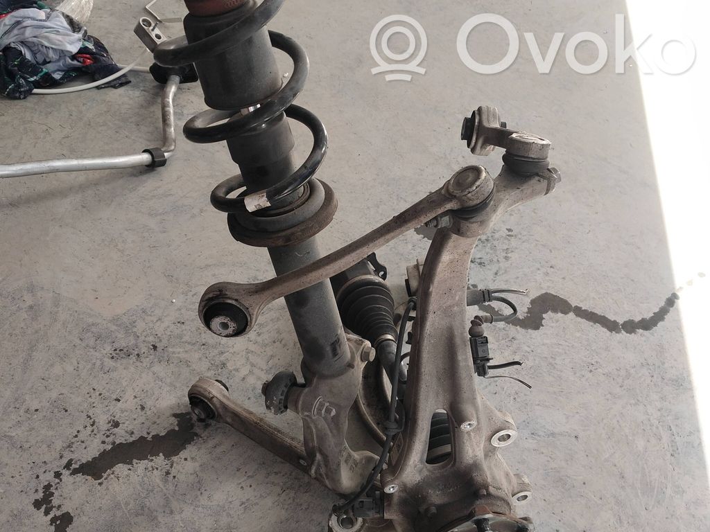 Achsschenkel vorne   8W0407559,DECDB79