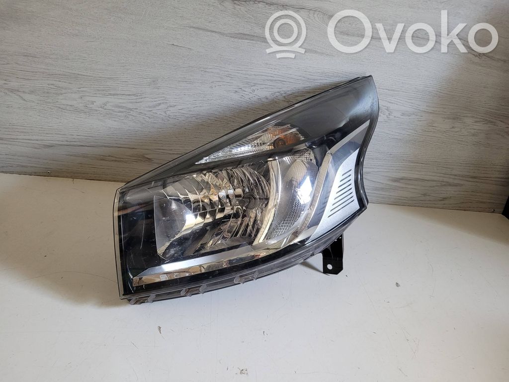Renault Trafic III (X82) Phare frontale 