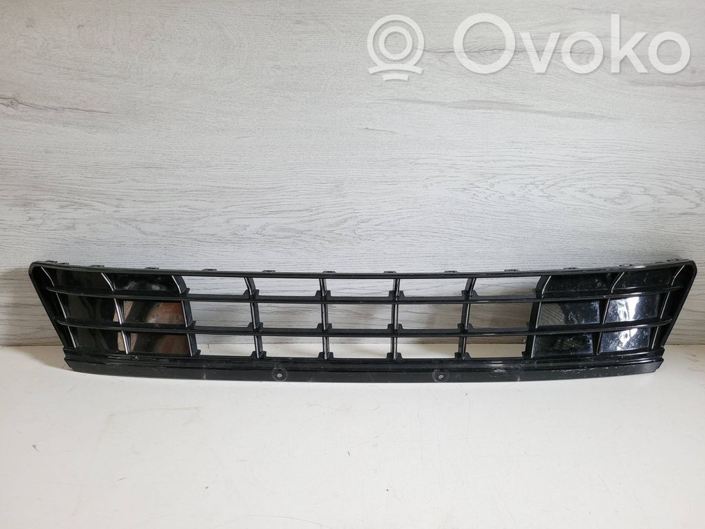 Volkswagen Polo VI Kratka dolna zderzaka przedniego 