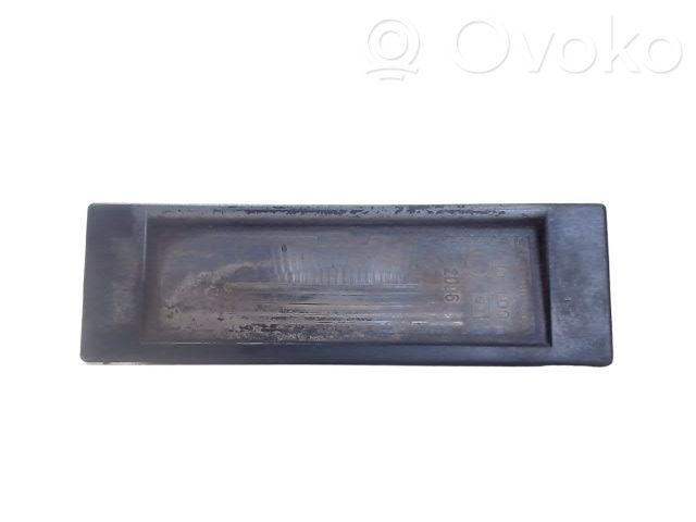 BMW 1 E81 E87 Lampa oświetlenia tylnej tablicy rejestracyjnej 