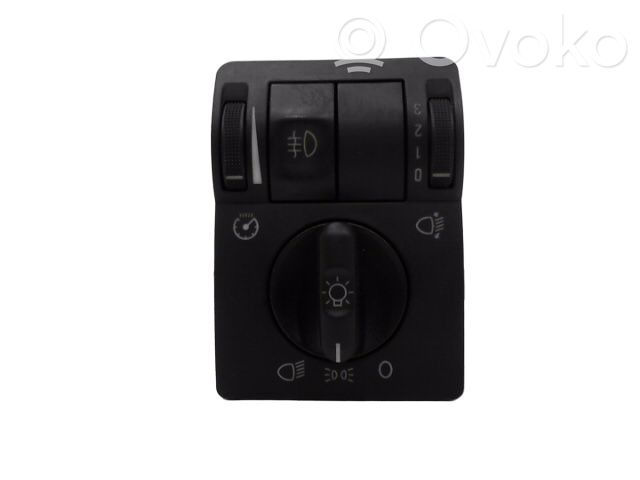 Light switch   9185413,000050195010,0011016714,009185413,01241210,09185413,1241210,1296201400,150099510,2103027,23027,24513,40924513,6148900011,9185413,BSG65855004,V40802426