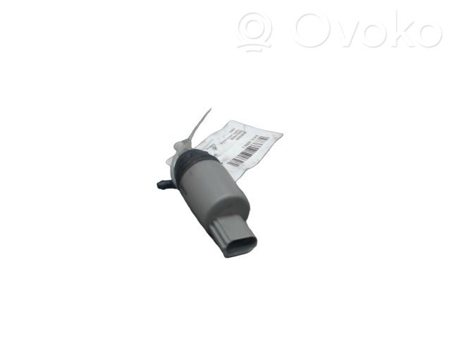 Windscreen/windshield washer pump   67127302589,67127302589