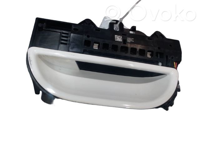 Fiat 500E Manecilla externa puerta delantera 