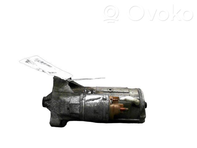 Motor de arranque   5802Z5,020211,101342,101342R,101342V,10439691,104736,11090063,113926,11439691,11985,14130055,14130082,2131329,221342,254010,300059112,3110086000,3110086CB1,3110086CB1000,3110086CC0,3110086CC0000,3190300500,3190300509,33016N,4280001620,438165,458180,4718970,5802C3,5802E2,5802EA,5802EF,5802F6,5802W7,5802X9,5802Y0,5802Z5,5802Z6,5802Z6P,5802Z7,5802Z7C,60103110,60103111,60103112,60105040,60152070,60152071,60152072,60740260,63984678,71427000,71719606,71722353,71722354,71724273,726083,726883,838046,88213251,8EA011610281,8EA011610282,8EA738251001,9104009880,913949,913949X,9555507680,9625382480,9635659580,96356597,9635659780,96365597,9636559780,963852538,96398467,9639846780,96398597,9646972280,9647157980,9648242180,965507680,9655507680,A13248,AEY2338,CS1342,CST10311AS,CST10311GS,CST10311RS,CST10504AS,CST15207AS,CST15207GS,CST15207RS,DRS3949,DRS3949X,EF19493,EF19493A,LRS02338,M001T80381,M1T80081,M1T80082,M1T80381,M1T80481,M1T90281,MSQ0259,PRSL063,PRSS060,RAS34050,RE8816N,S3027,S3027VALEO,S4040,S4040MM,SBO311,SBO311A,SBO311C,ST1516,STRL063,STRS060,SVA207,SX5013,TC9071,WS34050
