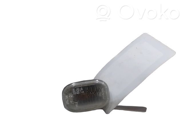 Lexus RX 300 Front fender indicator light 