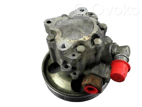 Peugeot 807 Power steering pump 