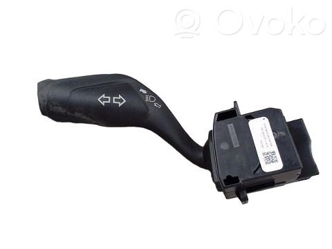 Suuntavilkun vipu   2048039,2048039,AV6T13335AD