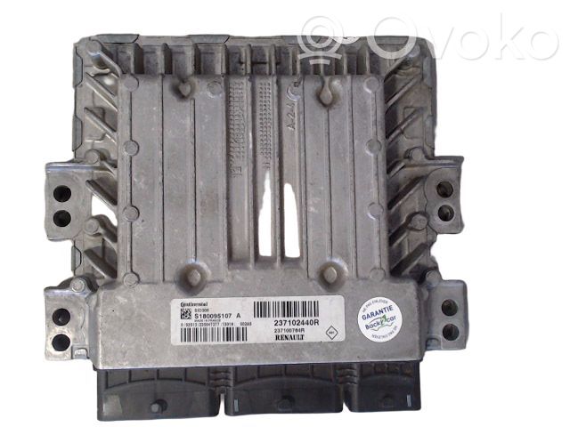 Dacia Duster Engine control unit/module ECU 