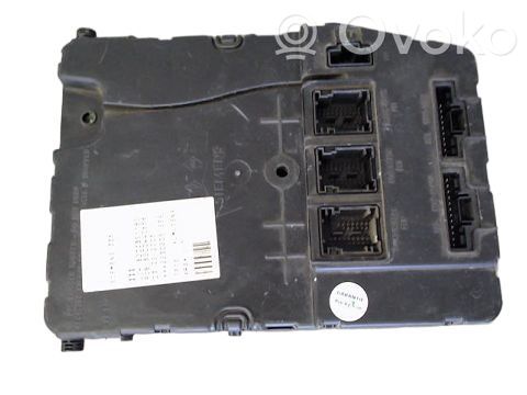 Renault Megane II Drošinātāju kaste (komplekts) 