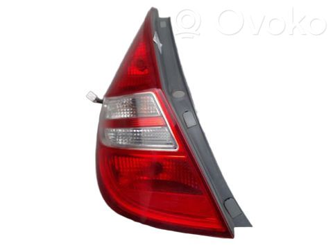 Hyundai i30 Aizmugurējais lukturis virsbūvē 