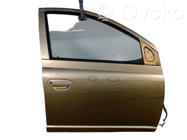 Toyota Yaris Puerta delantera 