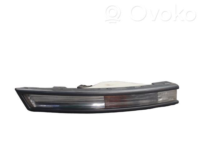 Volkswagen PASSAT B6 Kierunkowskaz przedni 