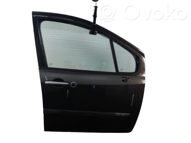 Priekinės durys   801003308R,801003308R