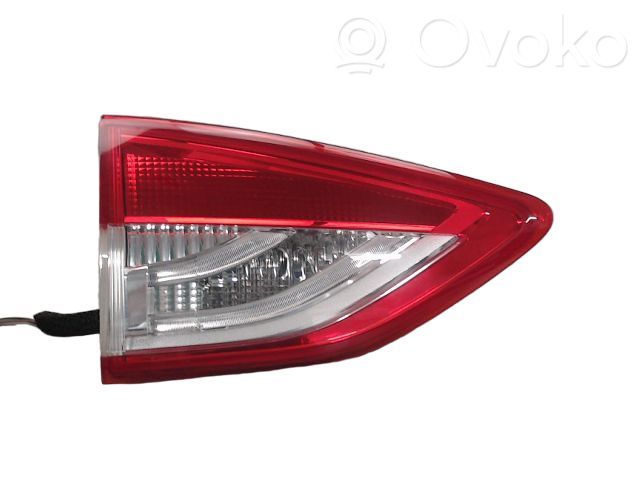 Ford Kuga II Luces portón trasero/de freno 