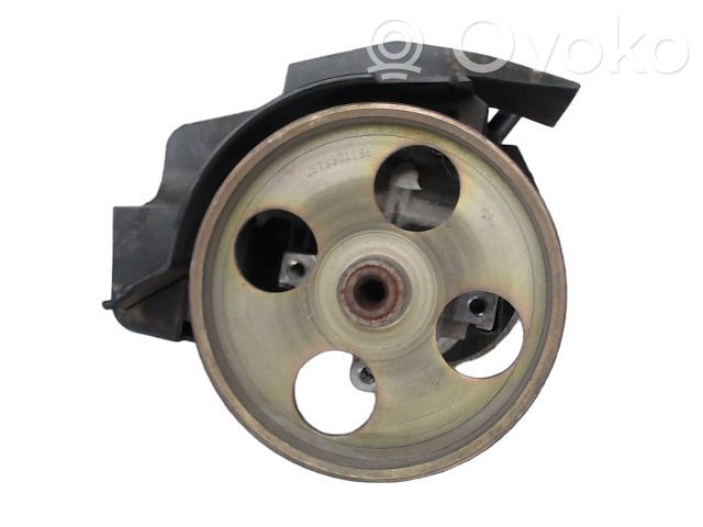 Peugeot 206 CC Power steering pump 