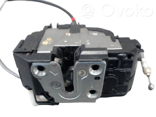 Priekšpusē slēdzene   805019U10C,805019U10C