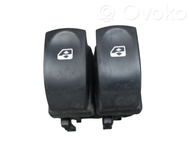 Electric window control switch   8200214939,8200214939