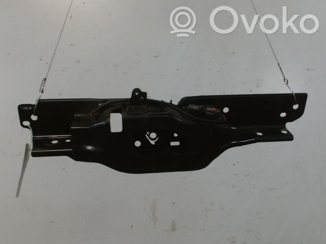 Opel Corsa E Viršutinė dalis radiatorių panelės (televizoriaus) 