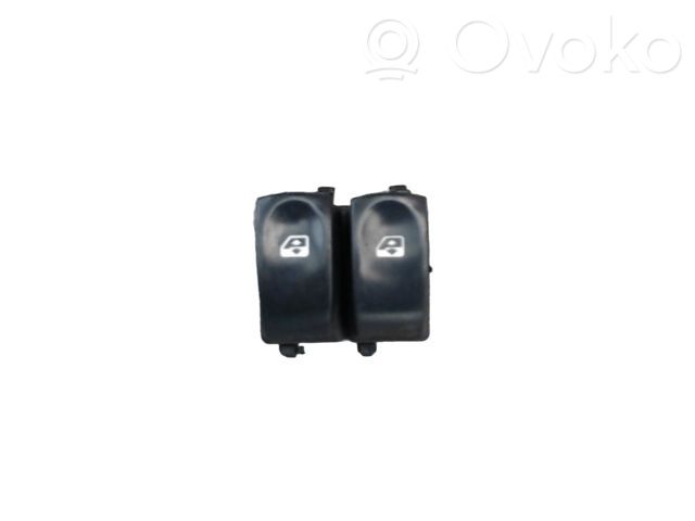 Electric window control switch   8200214939,8200214939