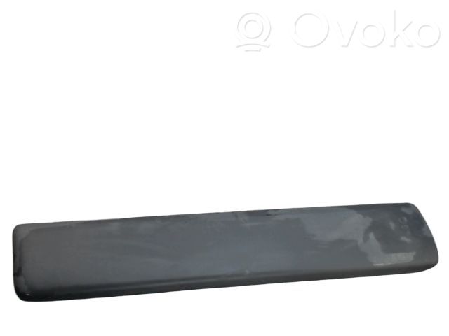 Nissan Primastar Rivestimento della portiera anteriore (modanatura) 