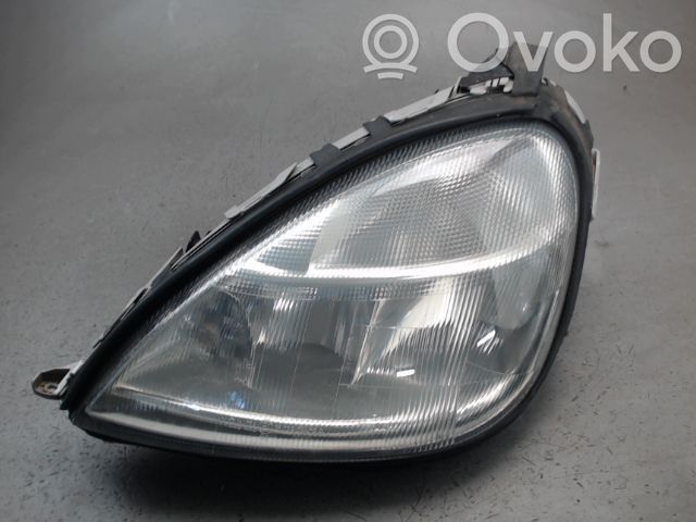 Mercedes-Benz A W168 Etu-/Ajovalo 