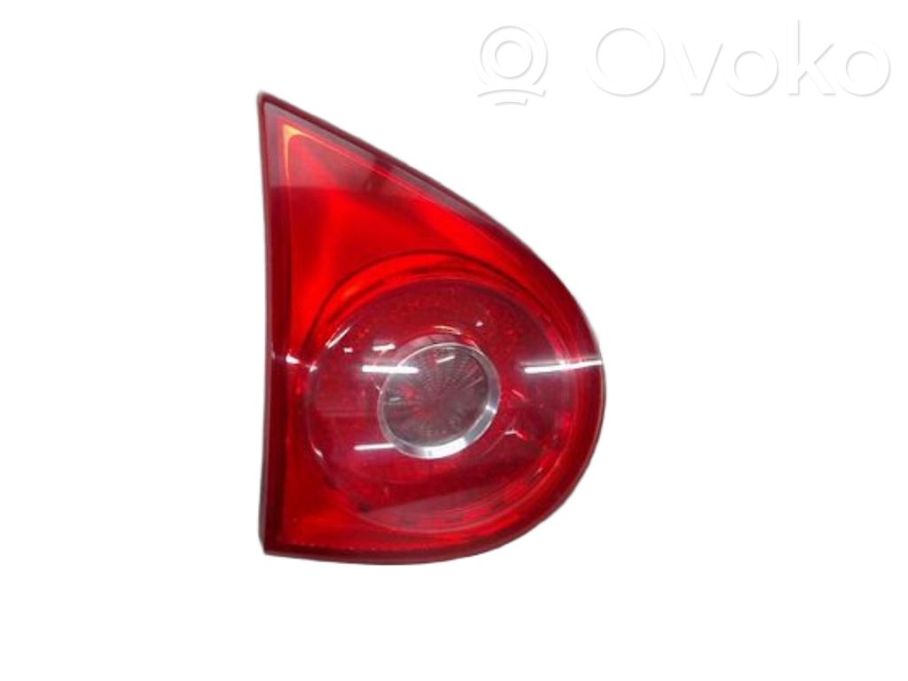 Volkswagen Golf V Takaluukun takavalot 