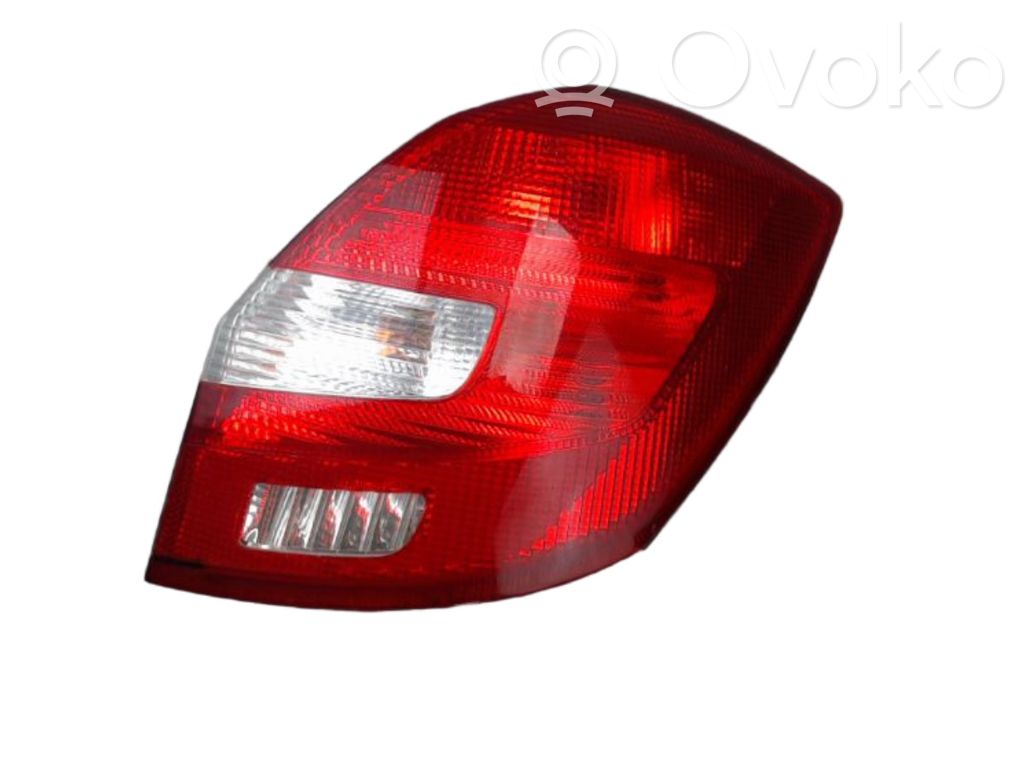Skoda Fabia Mk2 (5J) Feux arrière / postérieurs 