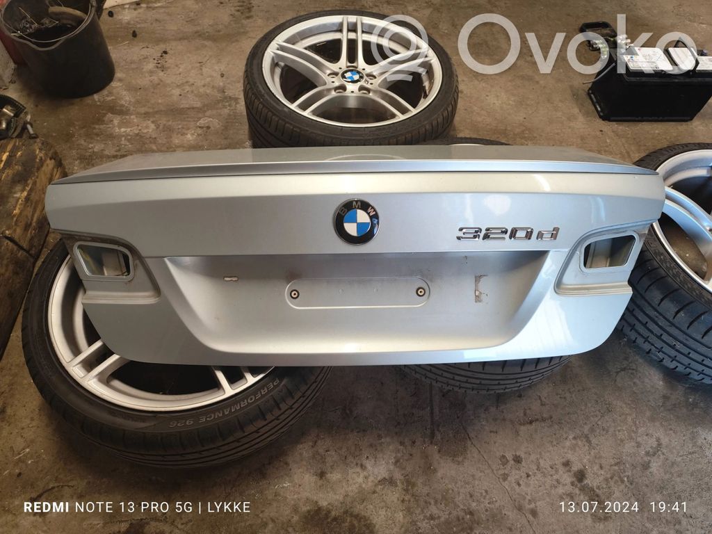 Tailgate/trunk/boot lid   A29