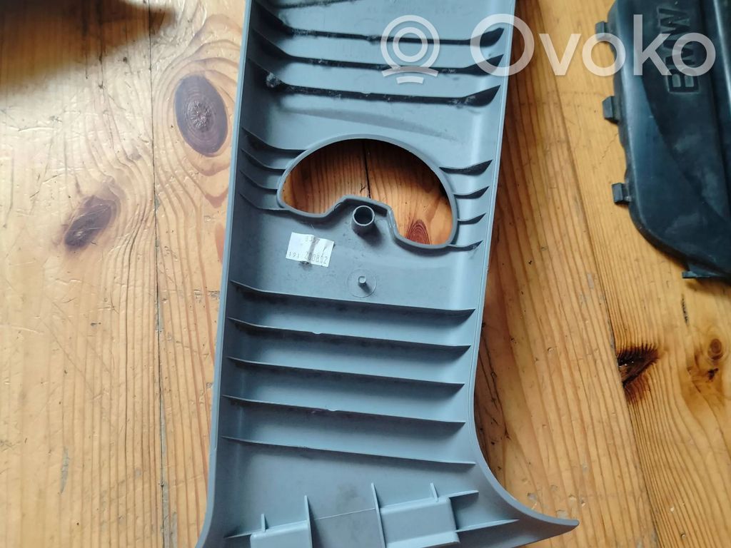 BMW 1 E81 E87 (B) pillar trim (top) 