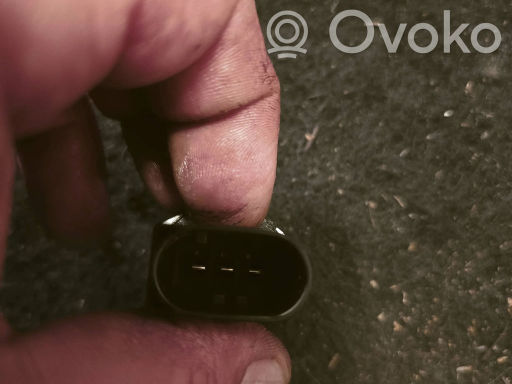 BMW 1 E81 E87 Fuel pressure sensor 