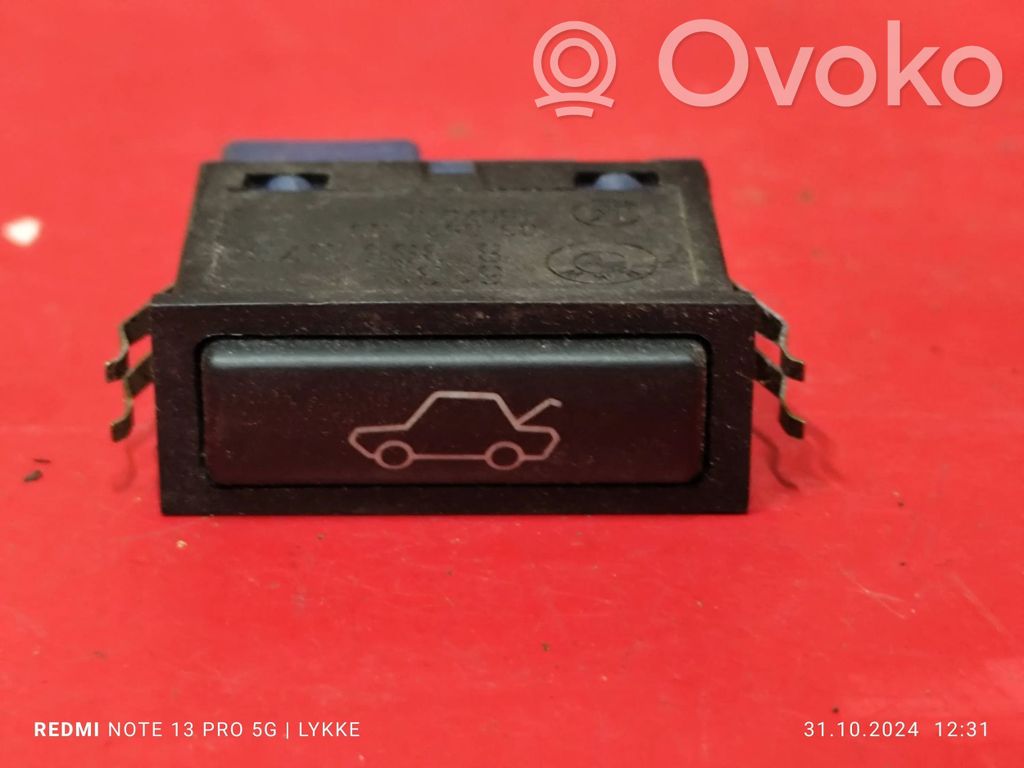 BMW 5 E39 Tailgate opening switch 