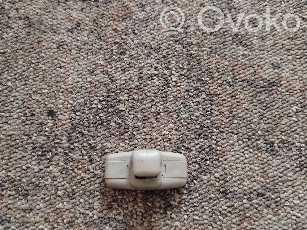 Sun visor clip/hook/bracket