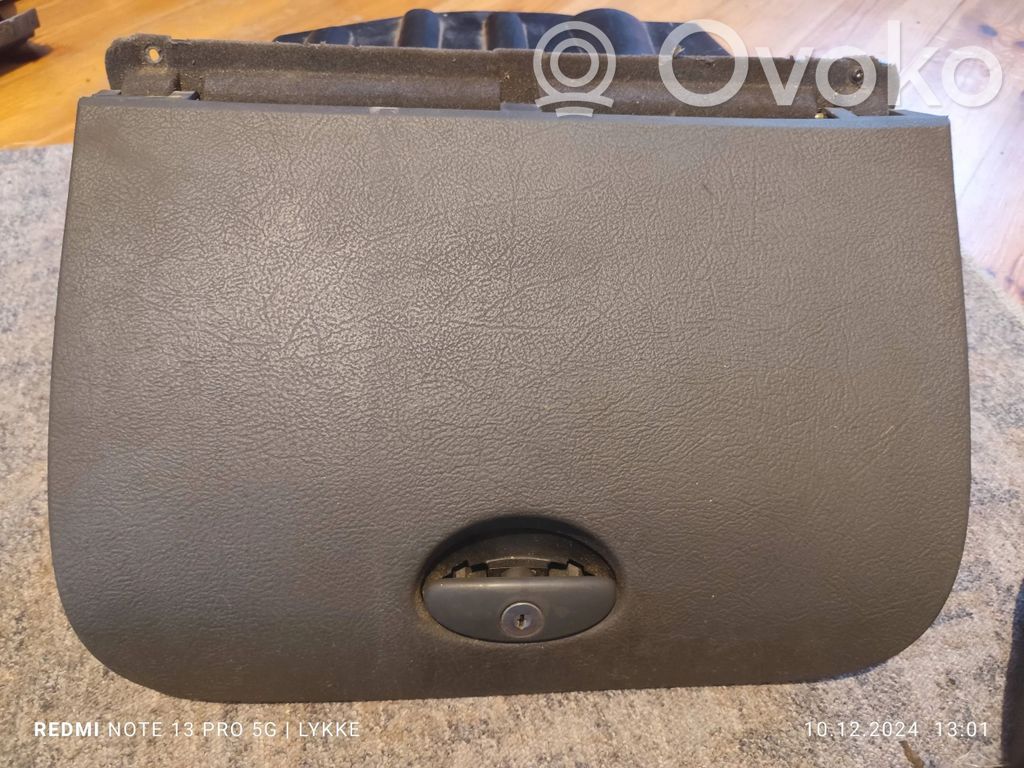 Citroen C5 Daiktadėžė 