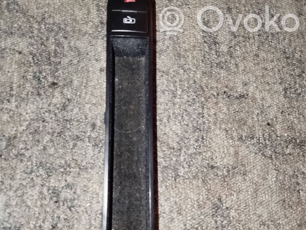 Central locking switch button   8N0919719,8N0959557A