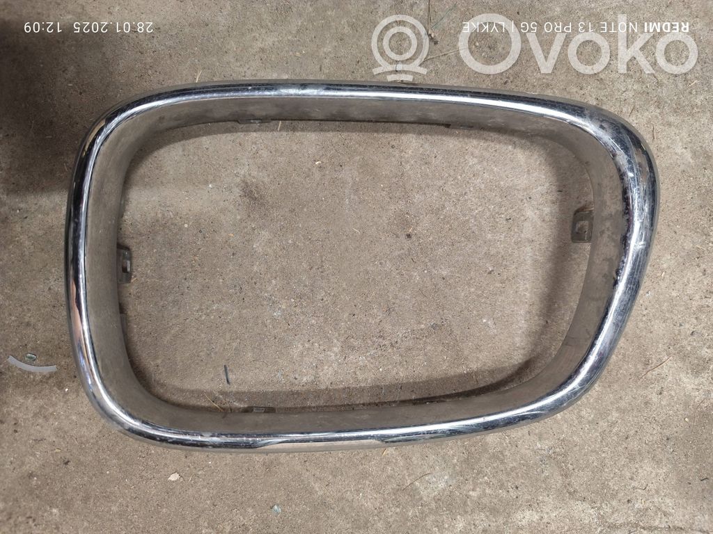 BMW 5 E39 Priekšējais režģis 