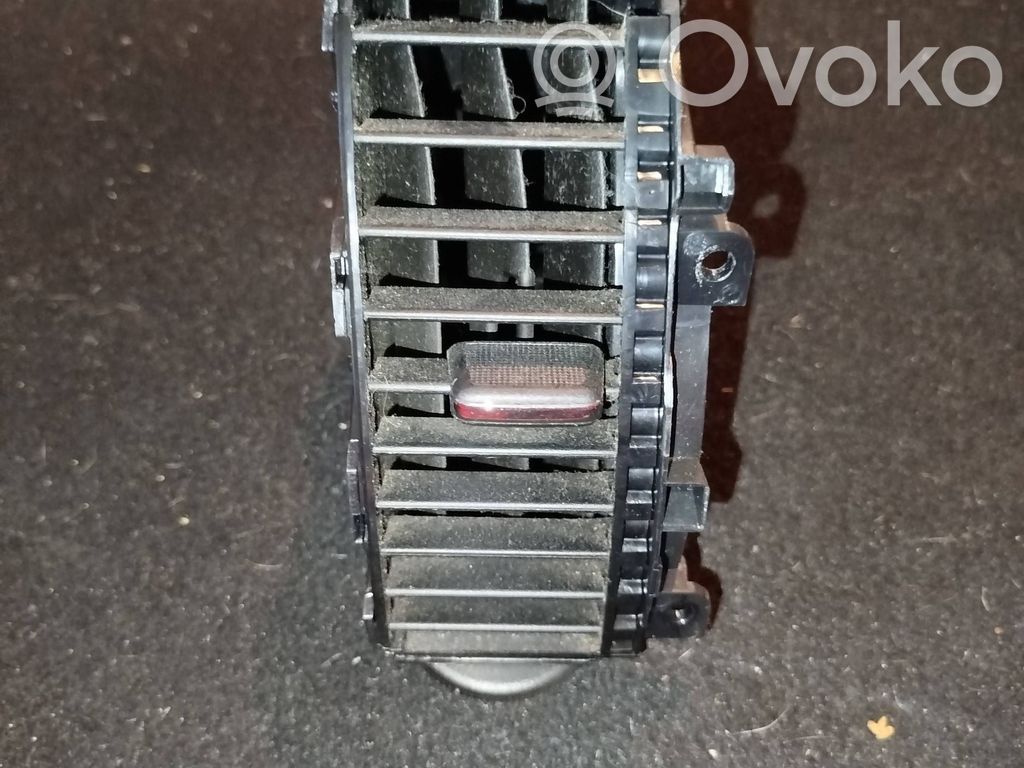 Nissan Note (E11) Centrinės oro grotelės 