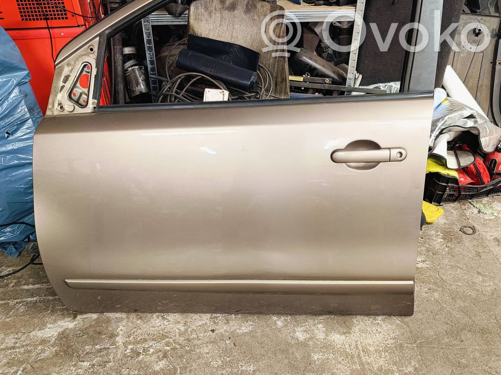 Nissan Note (E11) Drzwi przednie 