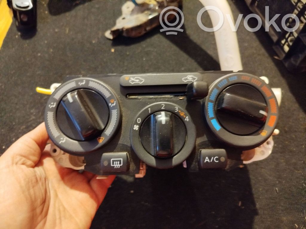 Nissan Note (E11) Climate control unit 