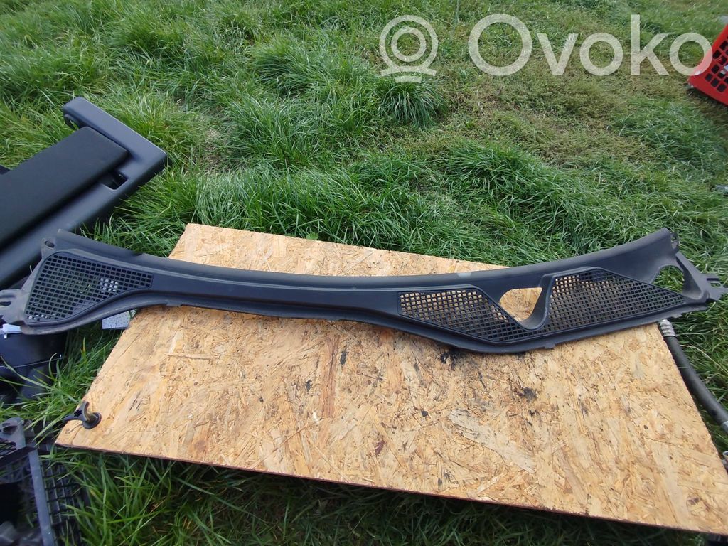 Renault Twingo III Wiper trim 