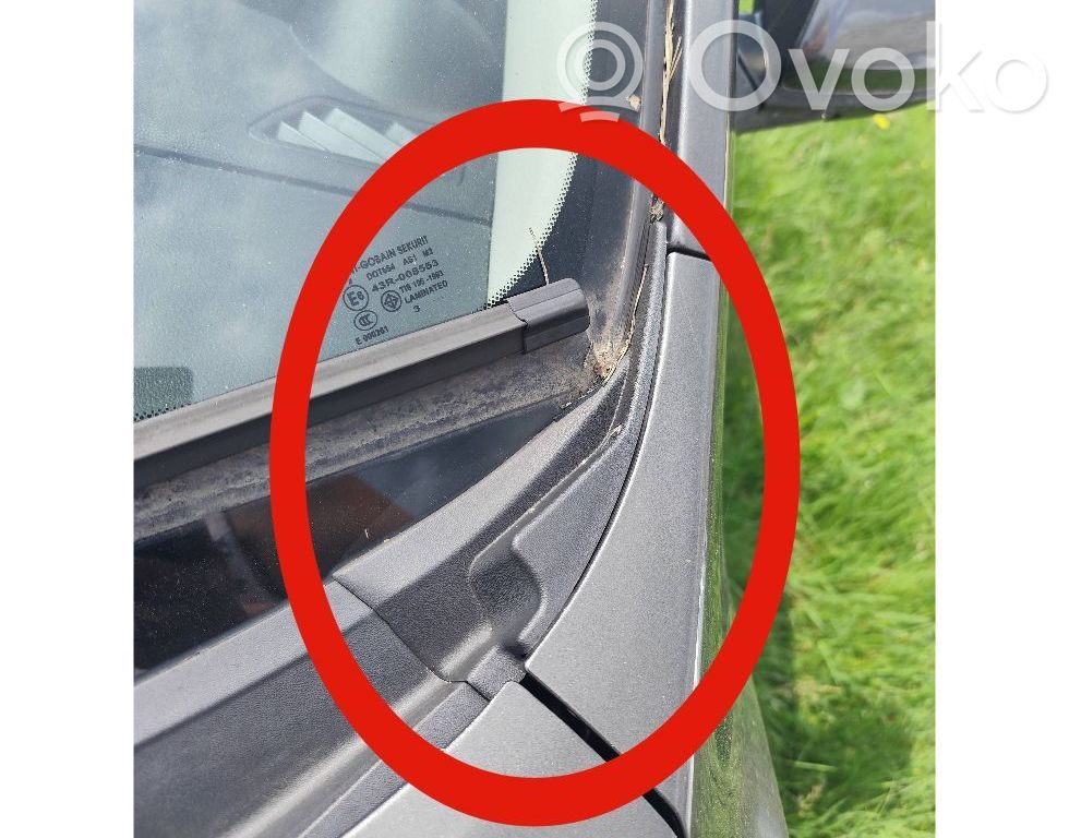 Mazda 3 II Etupyöräkotelon koristelista 